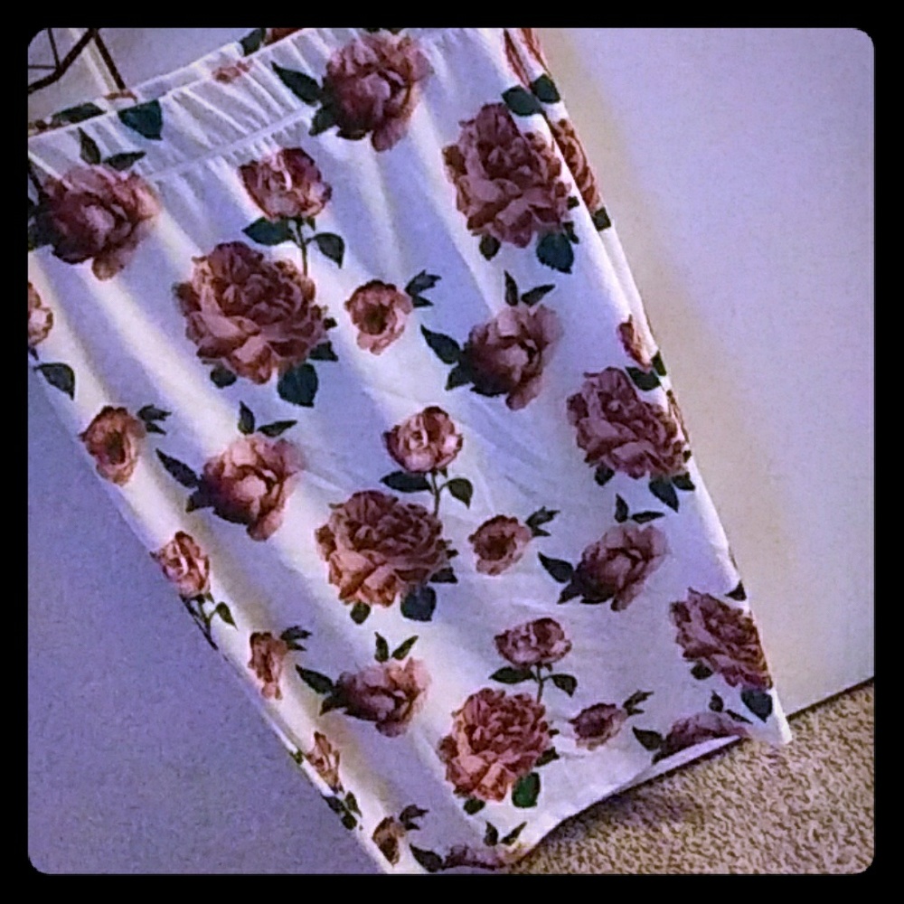 Pencil skirt